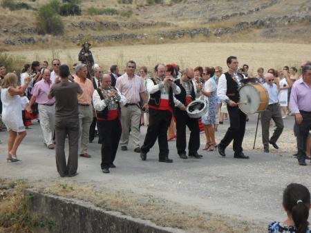 PROCESION A LA ERMITA DE SAN ROQUE